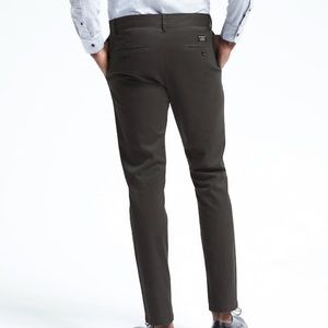 Banana Republic Fulton Skinny Stretch Chino